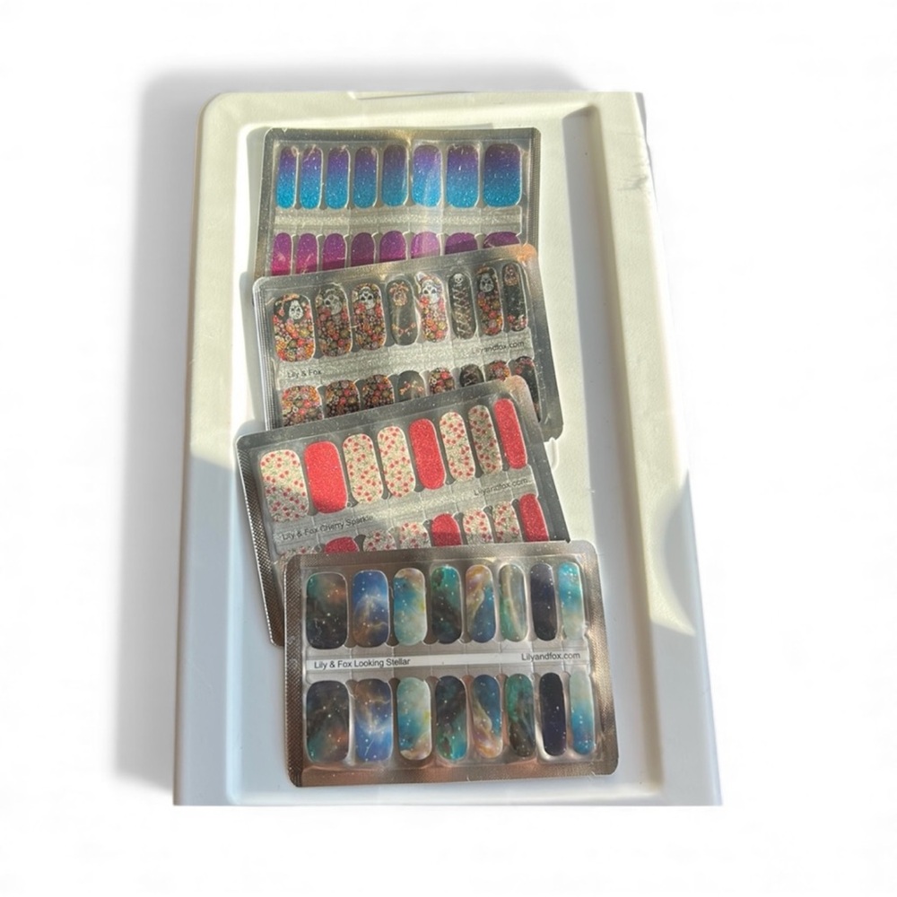 Set of 4 Nail covers by Lily and Fox